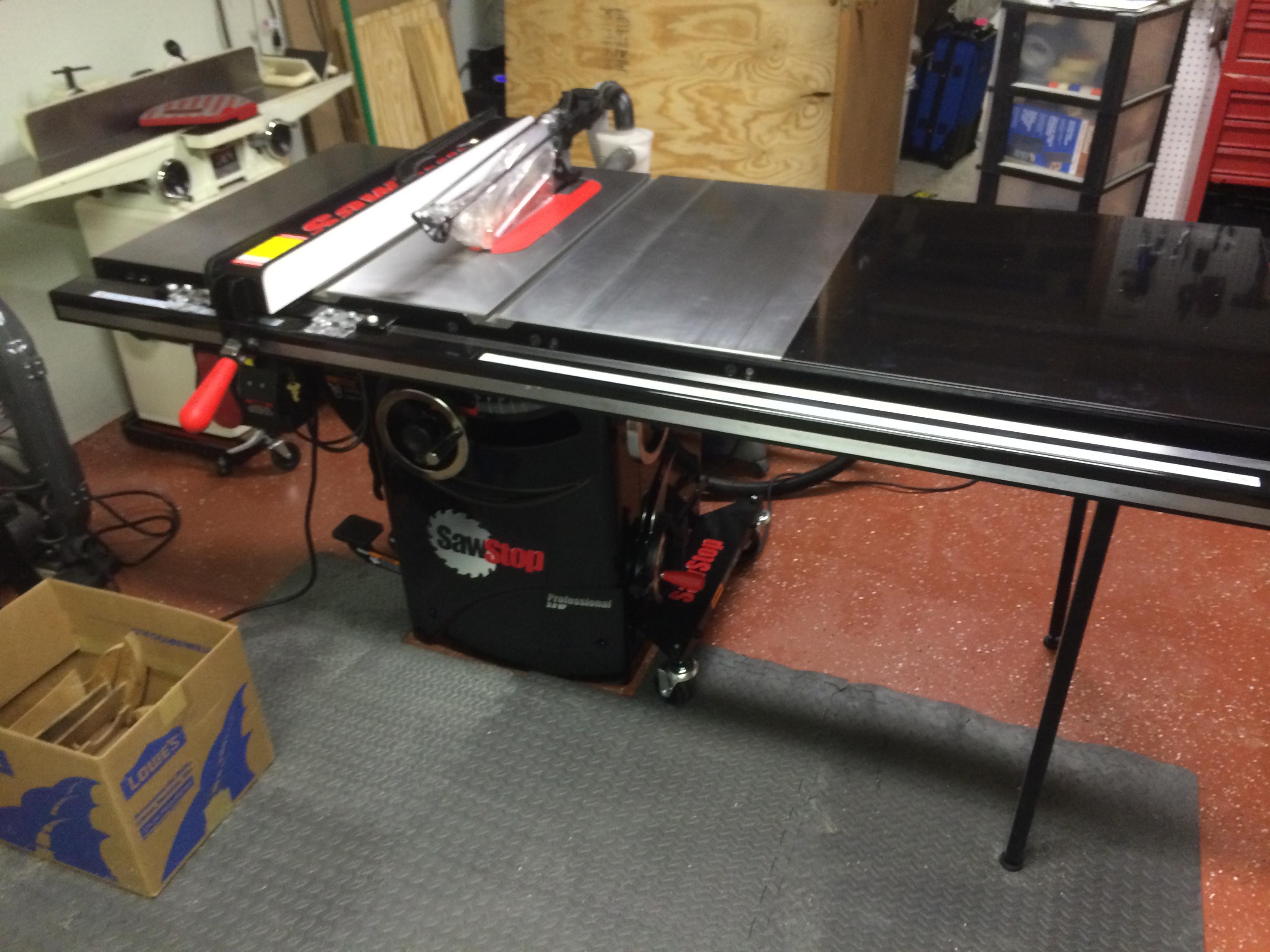 SawStop cabinet saw setup 5